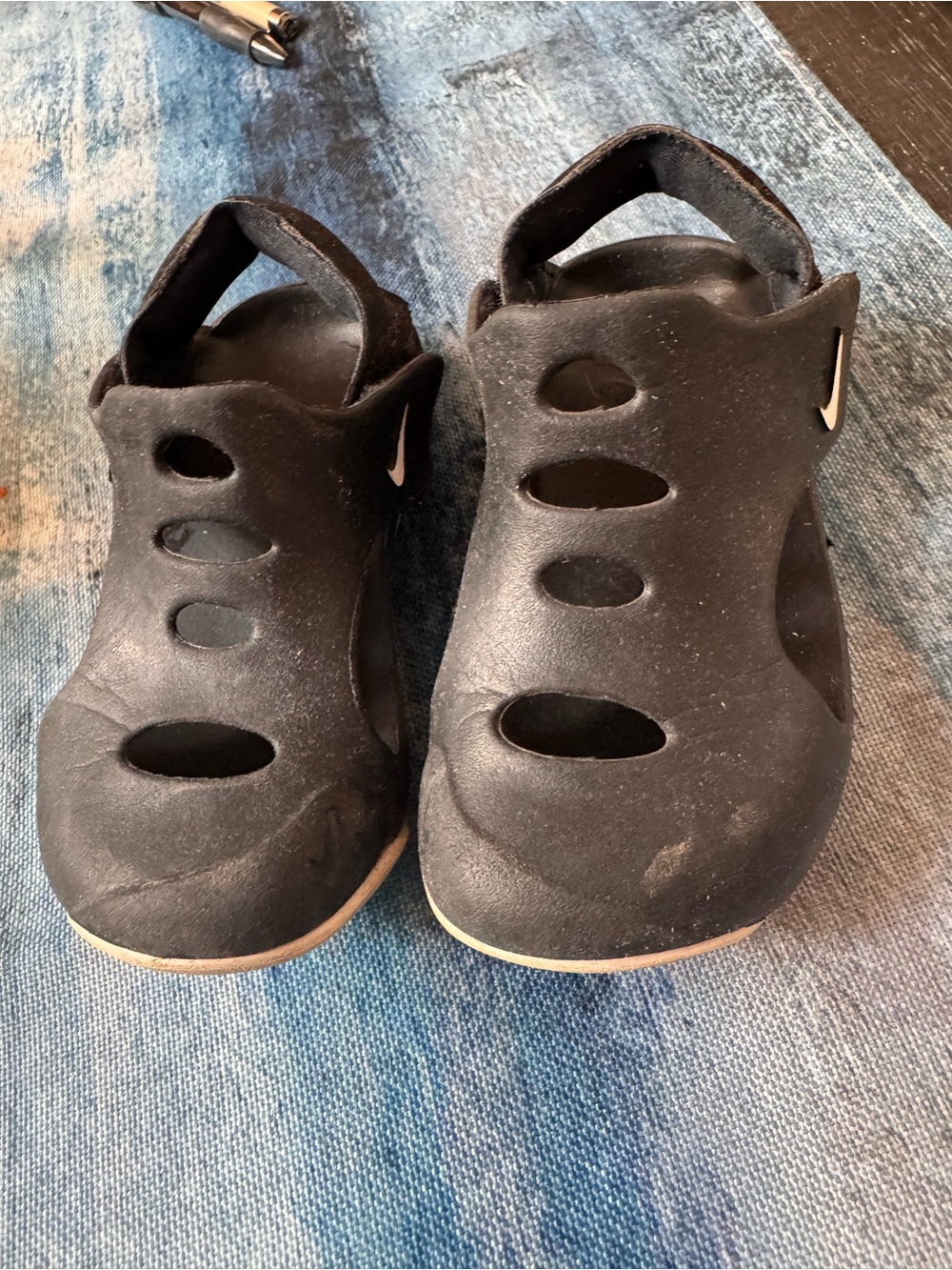 Nike toddler sandals size 9C